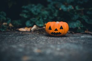 Lire la suite à propos de l’article Comment Fabriquer un Masque Halloween + PDF à Imprimer